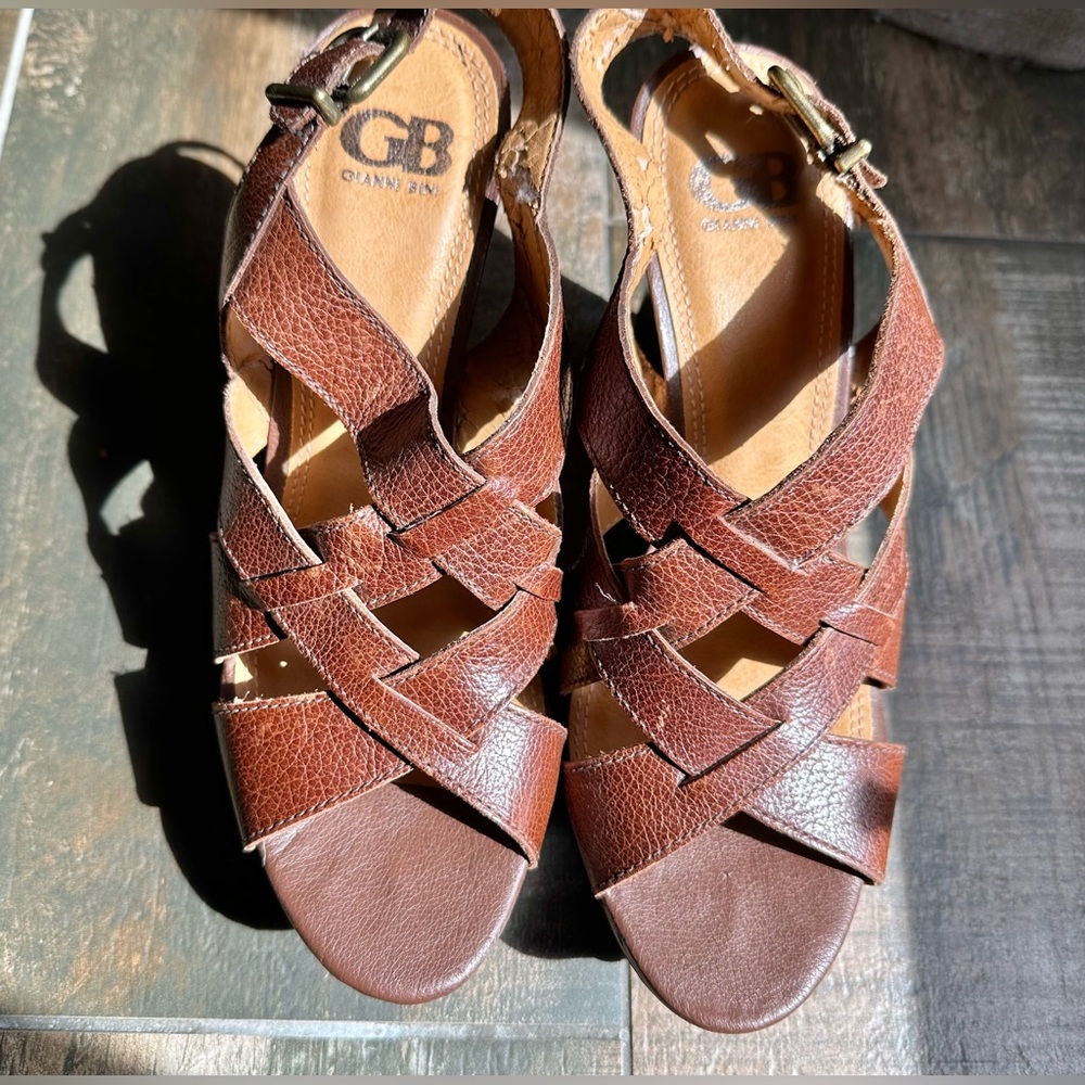 Gianni Bini Brown Strappy Wedge Sandals Women’s Size 9.5M